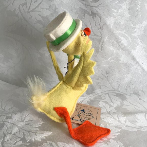 Easter Parade Ducklings - Picture 4 of 10